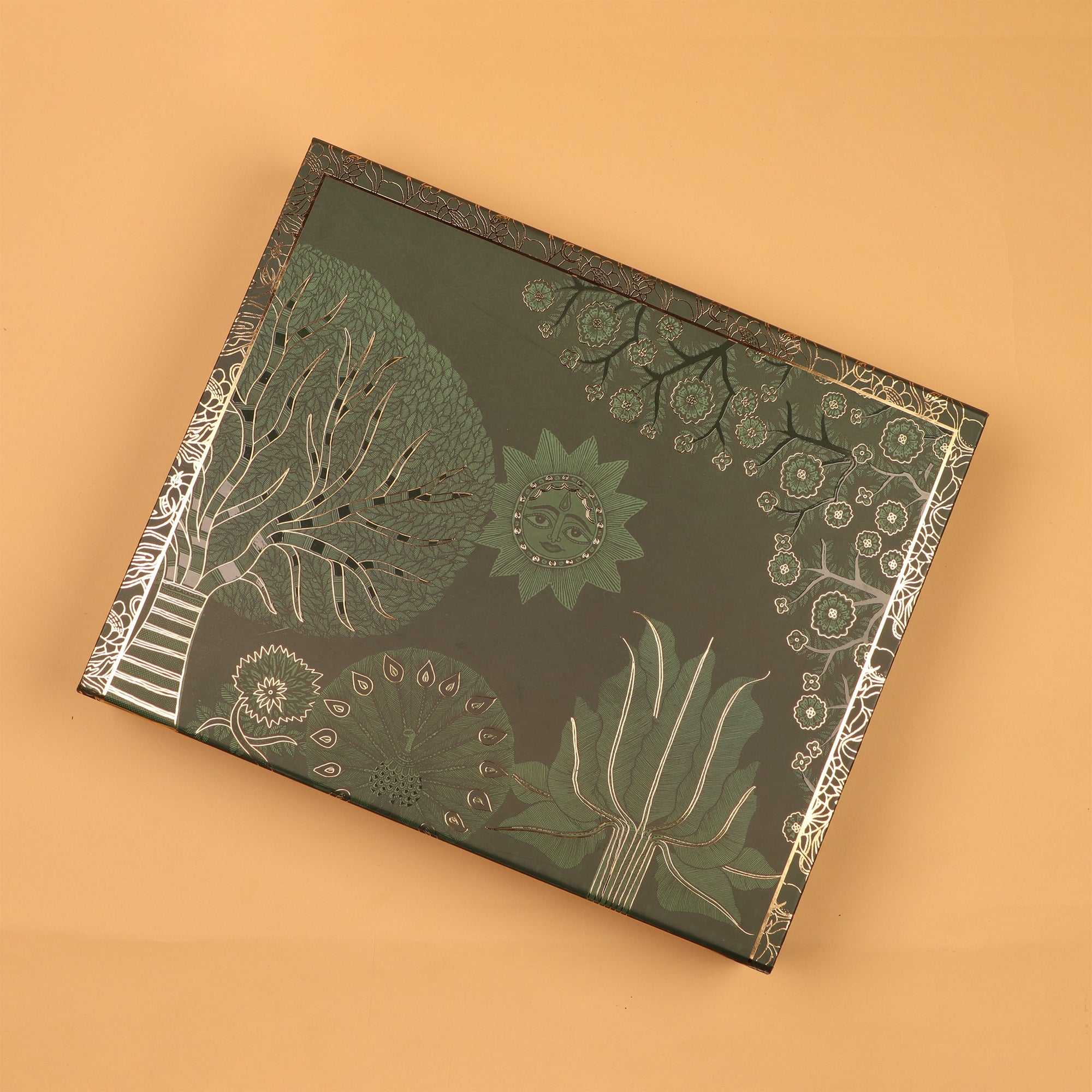 The Ayurveda Experience Treasure Box - 16 zeitlose Bestseller in einer maßgefertigten Luxus-Sammlerbox | Super Sparvorteil