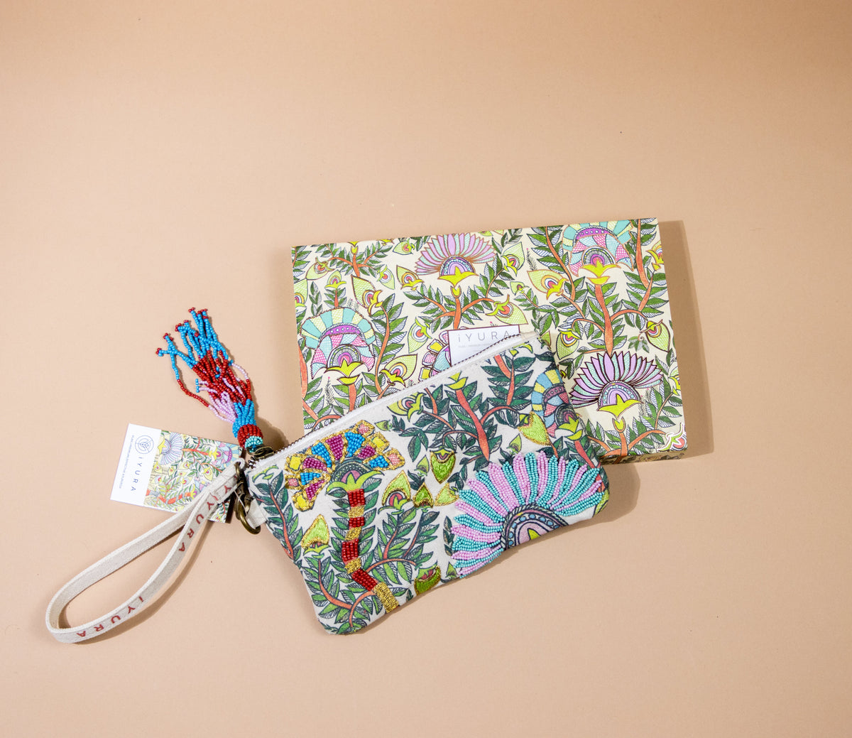 iYURA Paraania Pouch