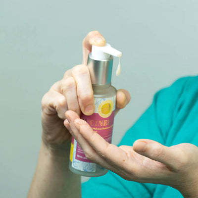 Nucinel Make-up-Entferner und sanftes Reinigungsfluid